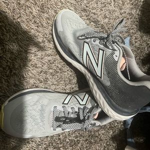 NEW BALANCE LIKE NEW